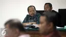 Sutan Bhatoegana saat mengikuti sidang lanjutan di Pengadilan Tipikor, Jakarta, Rabu (10/6/2015). Dalam sidang tersebut, JPU menghadirkan tujuh saksi untuk dimintai keterangan terkait jual beli rumah Sutan Bhatoegana di Medan. (Liputan6.com/Helmi Afandi)