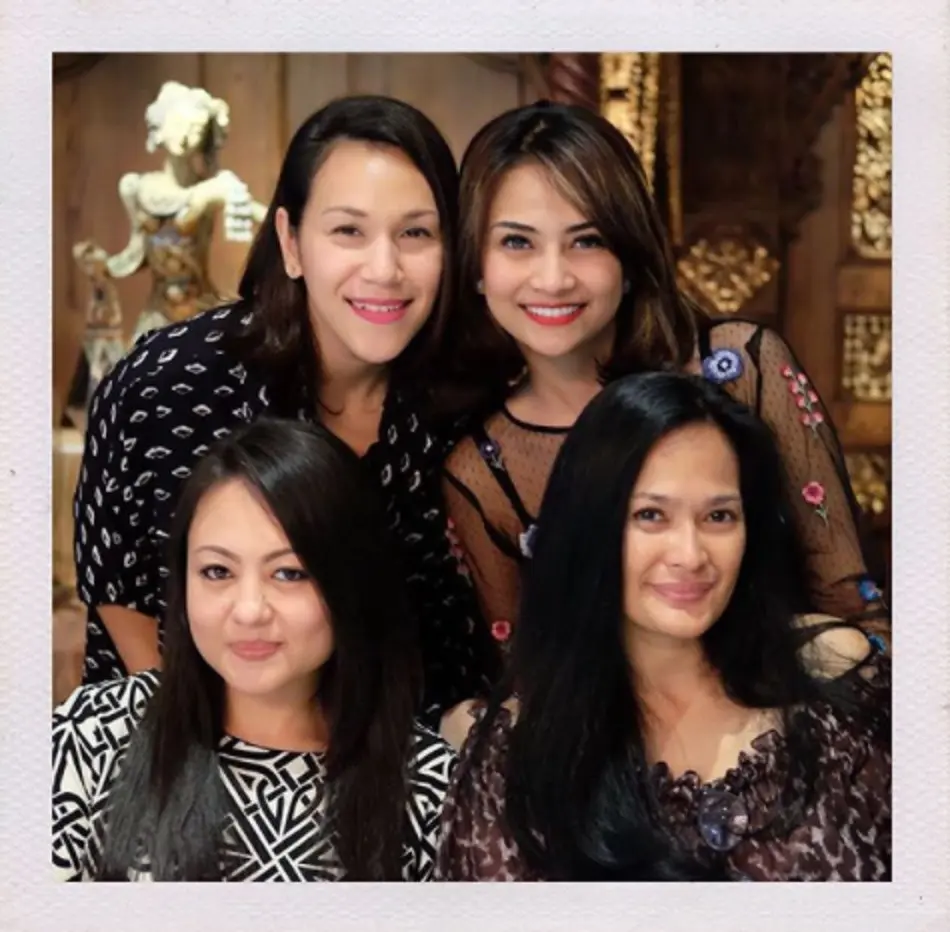 Vanessa Angel bertemu mantan istri Didi Mahardika. (Instagram/vanessaangelofficial)