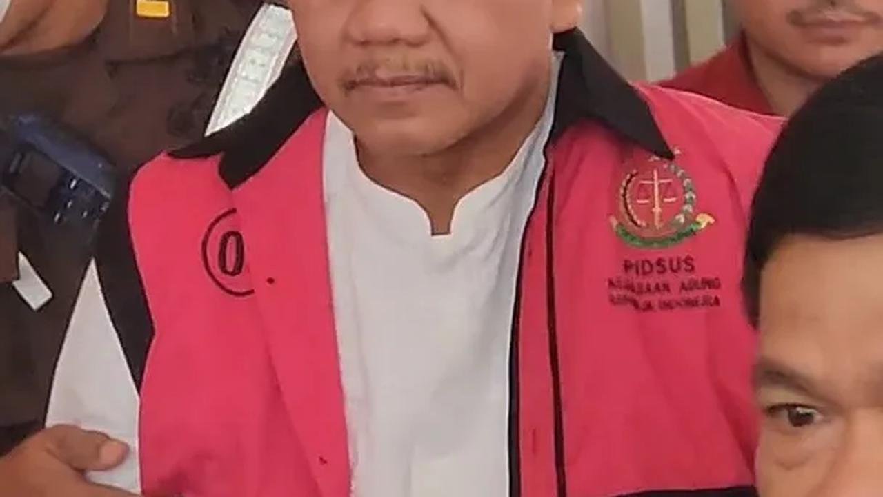 Profil Achsanul Qosasi, Penerima Bintang Jasa Utama Kini Diduga Terima Suap Rp40 Miliar di Kasus Korupsi BTS Kominfo