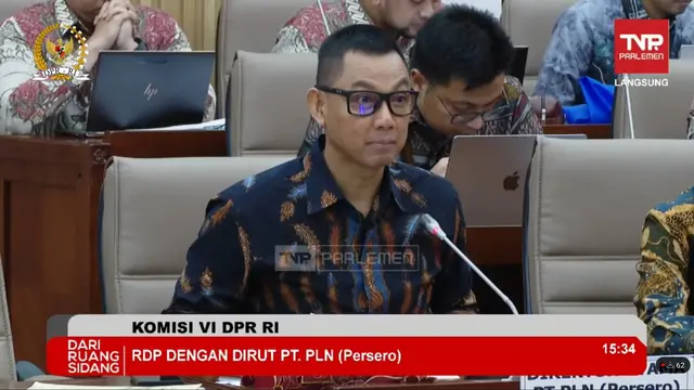Rapat Dengar Pendapat (RDP) Direktur Utama PT PLN (Persero) Darmawan Prasodjo dengan Komisi VI DPR RI, Rabu (3/4/2024). (Foto: tangkapan layar/Tira Santia)