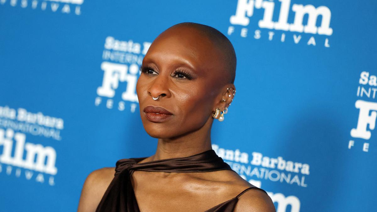 Cynthia Erivo Cetak Sejarah di Golden Globes: Wanita Kulit Hitam Pertama Raih 2 Nominasi Aktris Terbaik