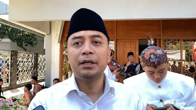 Wali Kota Surabaya Eri Cahyadi. (Dian Kurniawan/Liputan6.com)