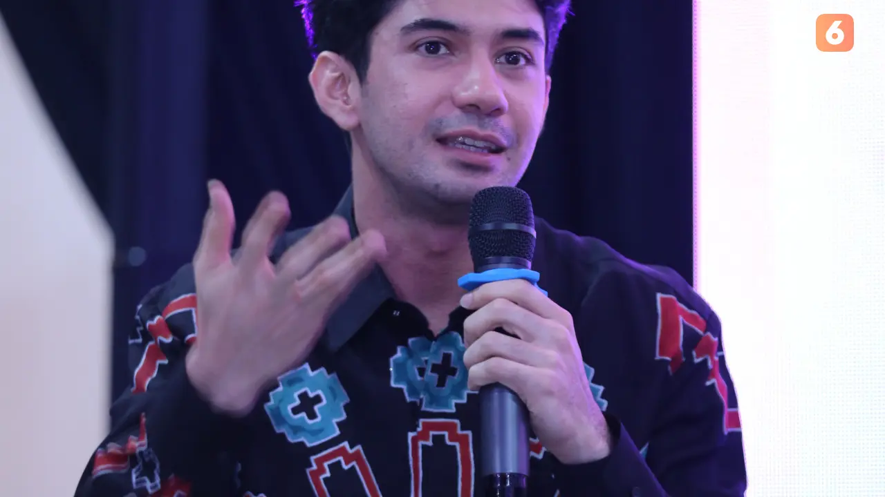 [Fimela] Reza Rahadian