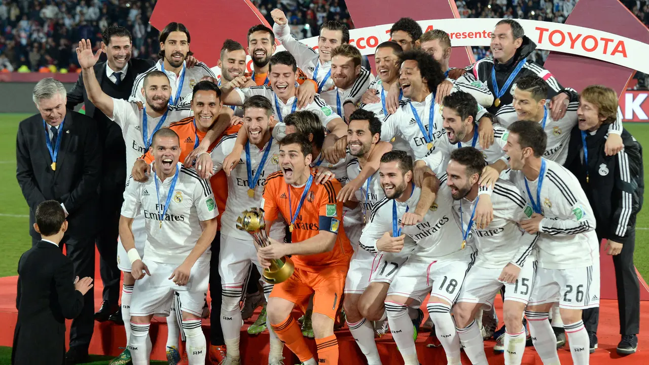 Foto Liga Spanyol: 4 Trofi Simbol Kesuksesan Carlo Ancelotti di Periode Pertamanya Bersama Real Madrid