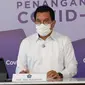 Juru Bicara Satgas COVID-19 Wiku Adisasmito mengatakan Pulau Jawa mampu menyumbang lebih dari setengah dari total kasus nasional saat konferensi pers di Graha BNPB, Jakarta, Selasa (1/6/2021). (Tim Komunikasi Satgas COVID-19/Marji)