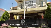 Gedung DPRD Surabaya. (Istimewa)