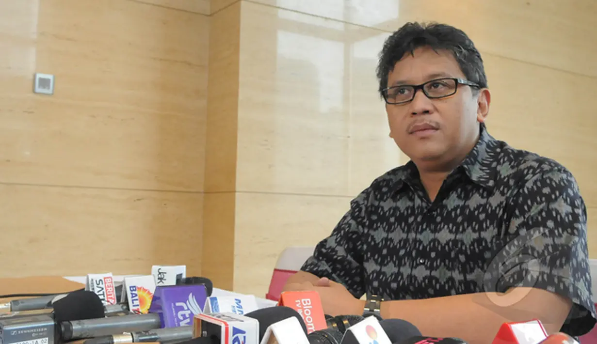 Plt Sekjen PDIP Hasto Kristiyanto menggelar konferensi pers terkait Abraham Samad di Jakarta, Kamis (22/1/2015). (Liputan6.com/Herman Zakharia)