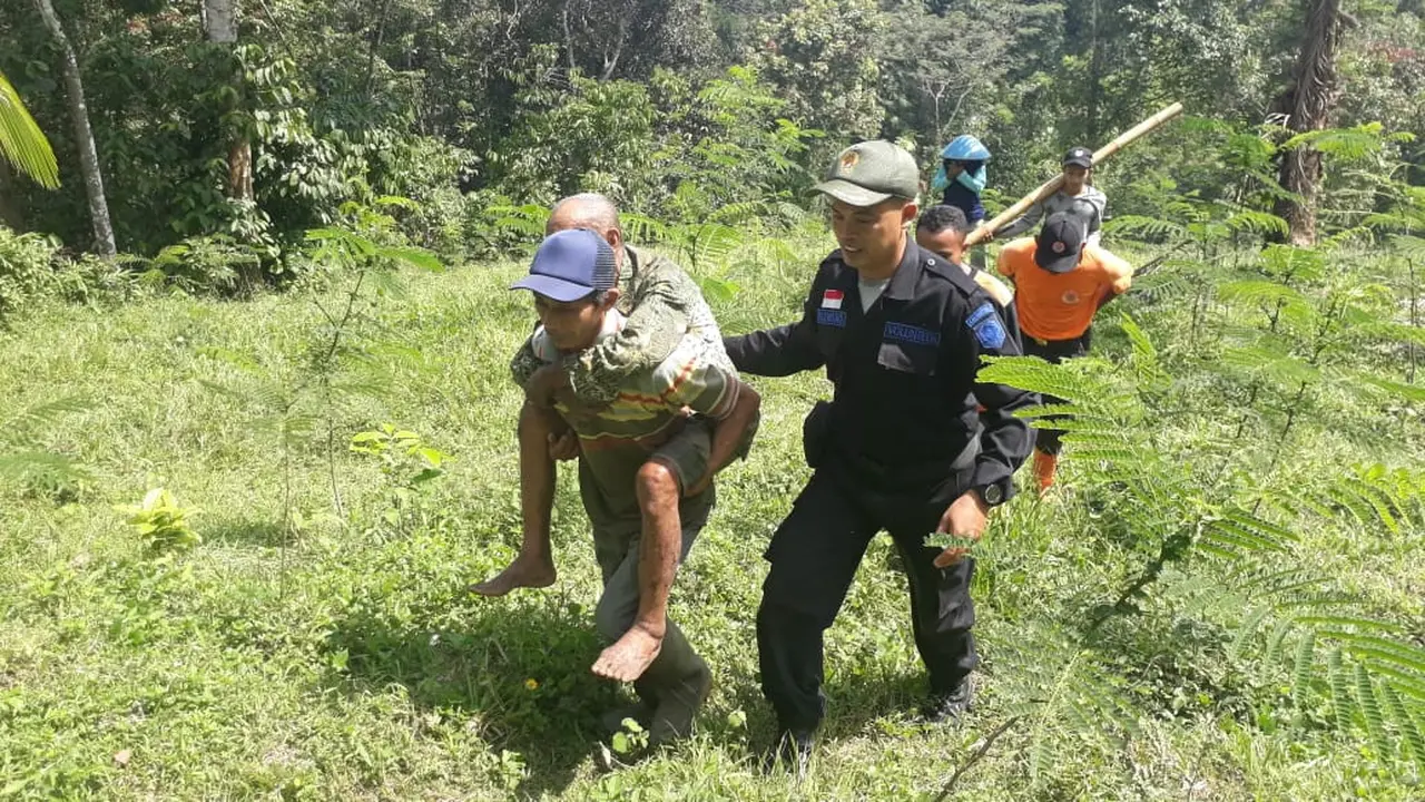 Hilang 2 Hari di Lereng Gunung Slamet, Kakek Tua Ditemukan Selamat