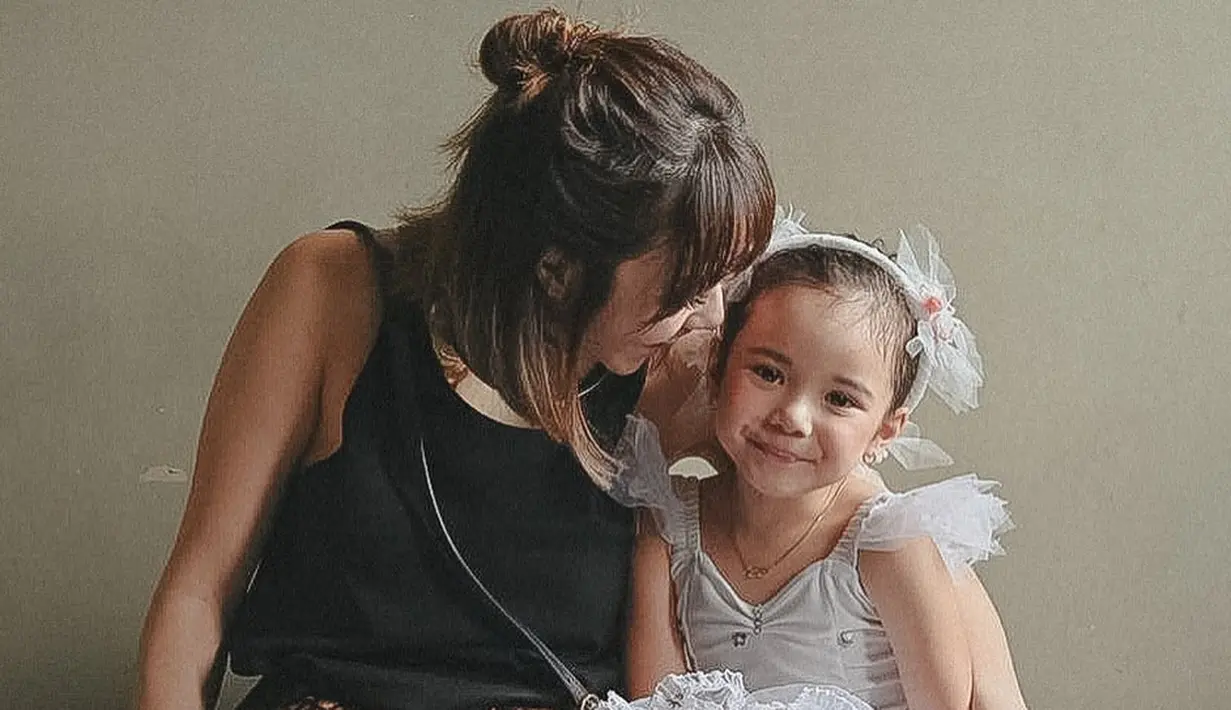 Gisella Anastasia (Instagram/gisel_la)