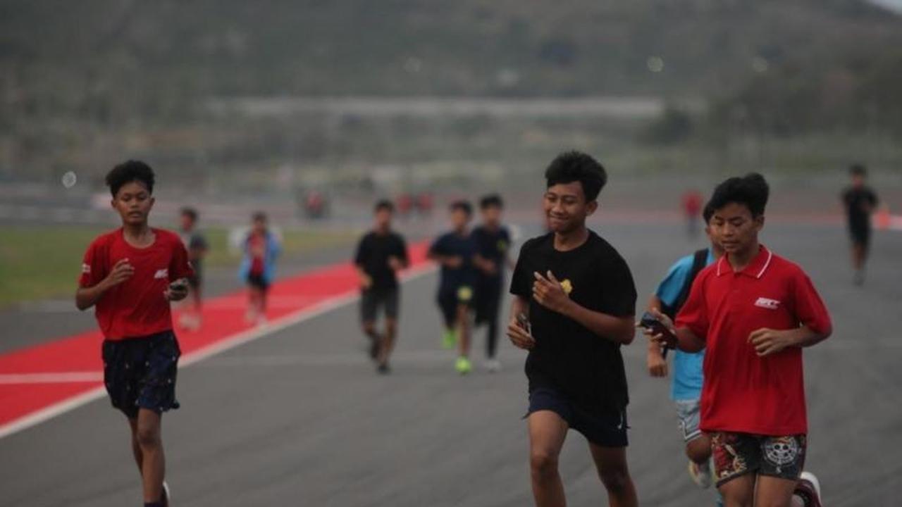Mandalika Racing Series 2025: Ajang Pemanasan MotoGP, Pembalap Nasional Rasakan Teknologi Balap Kelas Dunia!