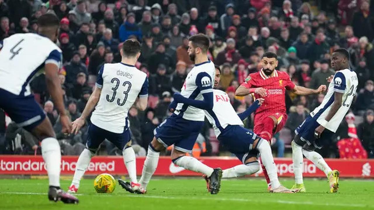 FOTO: Perkasa! Liverpool Bantai Tottenham Hotspur 4-0 dan Lolos Final Carabao Cup