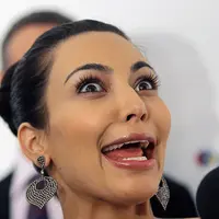 Kim Kardashian memasang wajah konyol saat perayan 28th Annual FiFi Awards, di Newy York pada 10 Juni 2010. (HENRY LAMB/PHOTOWIRE/BEI/REX/SHU/HollywoodLife)