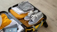 Cara Menata Sepatu di Dalam Koper agar Ringkas dan Rapi, Tips Buat yang Sering Traveling