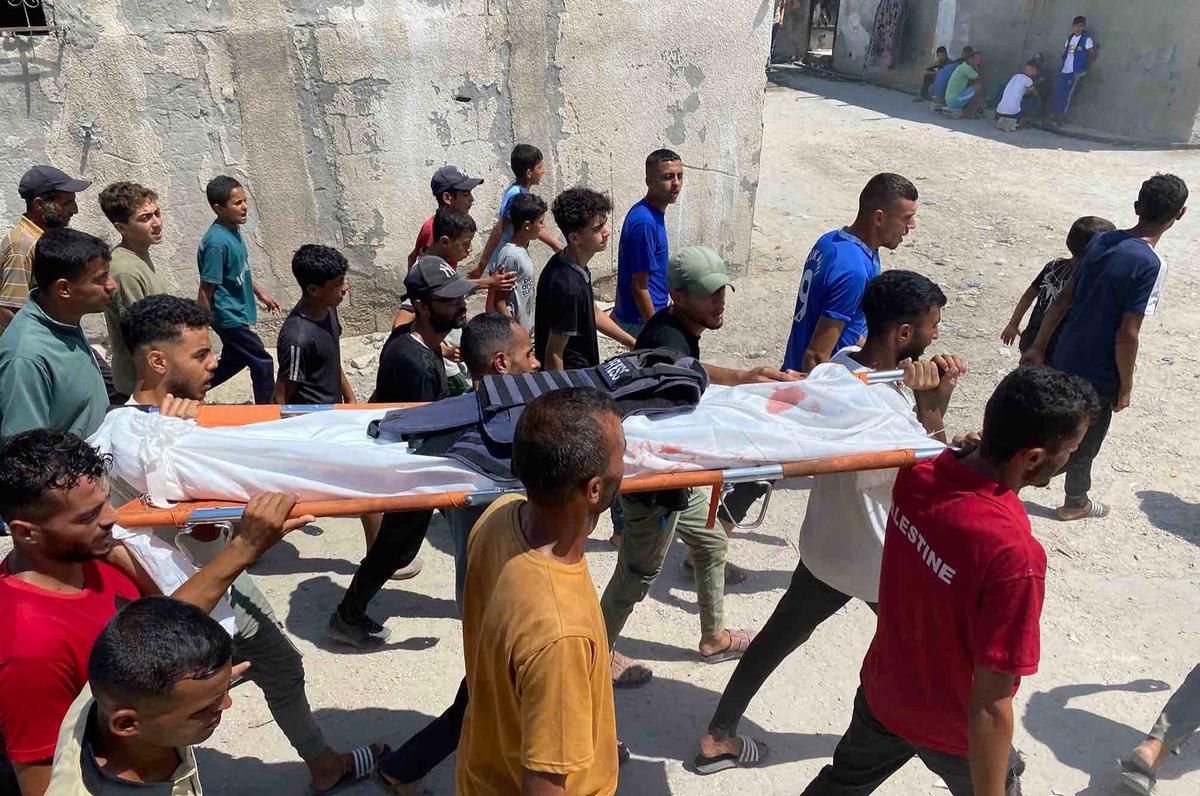 FOTO: Serangan Israel ke RS Nasser Tewaskan 5 Jurnalis, Total 245 Wartawan Gugur di Gaza