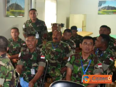 Citizen6, Kongo: Mrs. Carline menekankan agar Kontingen Indonesia mampu bersikap dengan bijaksana ketika berhadapan dengan milisi yang masih anak-anak. Diakhir acara seluruh anggota diberi kesempatan untuk tanya jawab. (Pengirim: Badarudin Bakri)