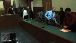 Suasana seusai sidang praperadilan tersangka dugaan pembunuhan Wayan Mirna Salihin, Jessica Kumala Wongso, di PN Jakarta Pusat, Jakarta, Selasa (1/3). Hakim menolak seluruh permohonan yang diajukan pemohon Jessica. (Liputan6.com/Helmi Afandi)
