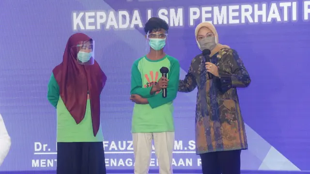 Kemnaker Beri Penghargaan kepada 23 LSM Pemerhati Pekerja Anak