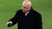 Cinta Milan, Galliani Takkan Pindah ke PSG