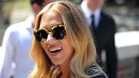 Scarlett Johansson Muak dengan Media Sosial