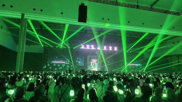 Konser NCT Dream di ICE BSD City, Tangerang, Sabtu (4/3/2023). (Liputan6.com/Zulfa Ayu Sundari)