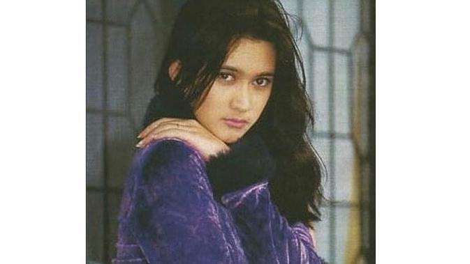 6 Foto Jadul Nafa Urbach, Bukti Cantik Sedari Dulu (sumber: Instagram.com/nafaurbach)
