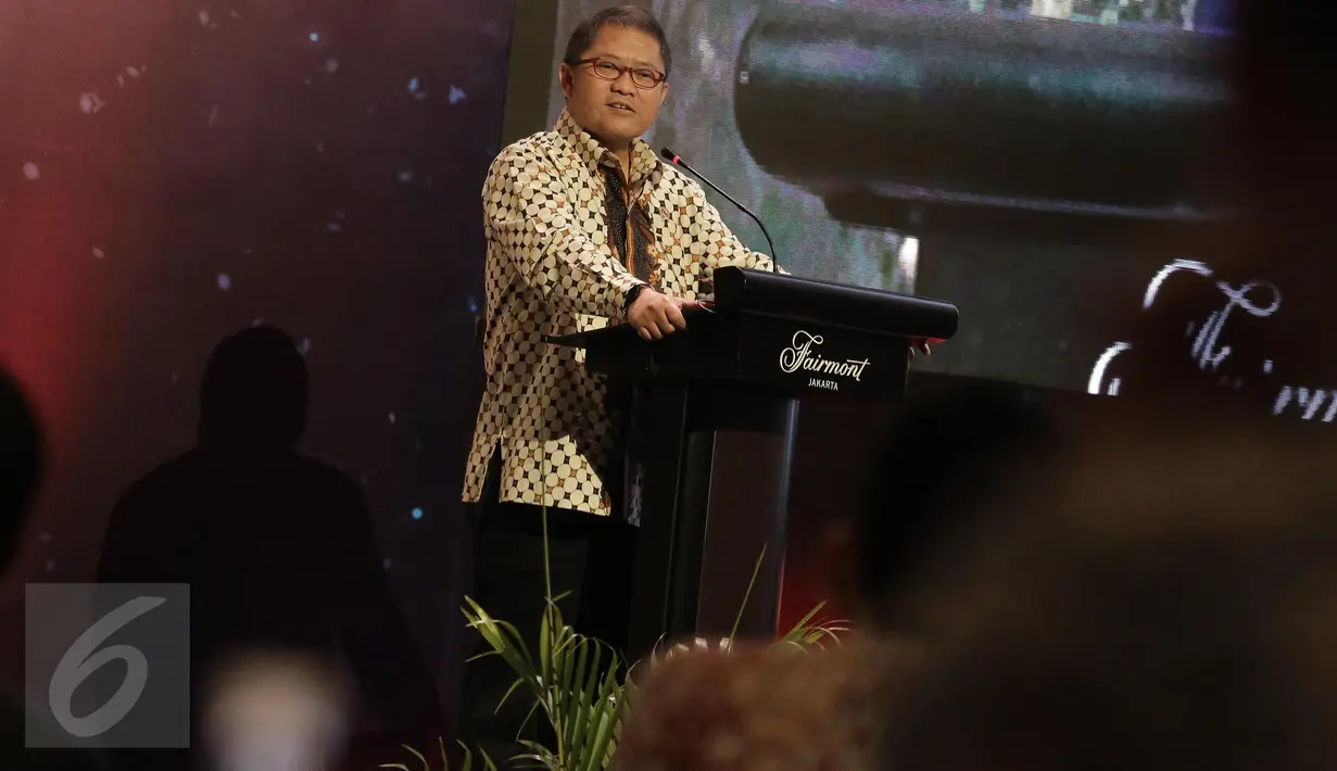 Menkominfo Rudiantara memberikan sambutan setelah penandatanganan kerjasama pembangunan Satelit PSN VII di Jakarta, Rabu (17/5). Diharapkan penggunaan jasa satelit nasional bisa disiapkan perusahaan nasional. (Liputan6.com/Faizal Fanani)