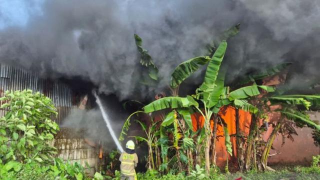 Kebakaran Hanguskan Lapak dan Rumah Tinggal di Cakung Jaktim, Tak Ada Korban Jiwa