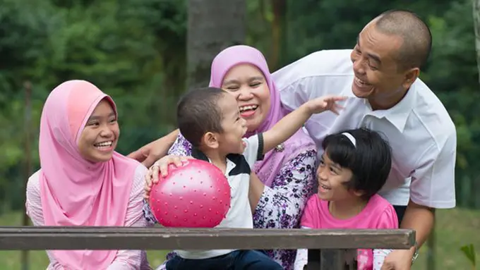 Bermain di Taman/Copyright Shutterstock