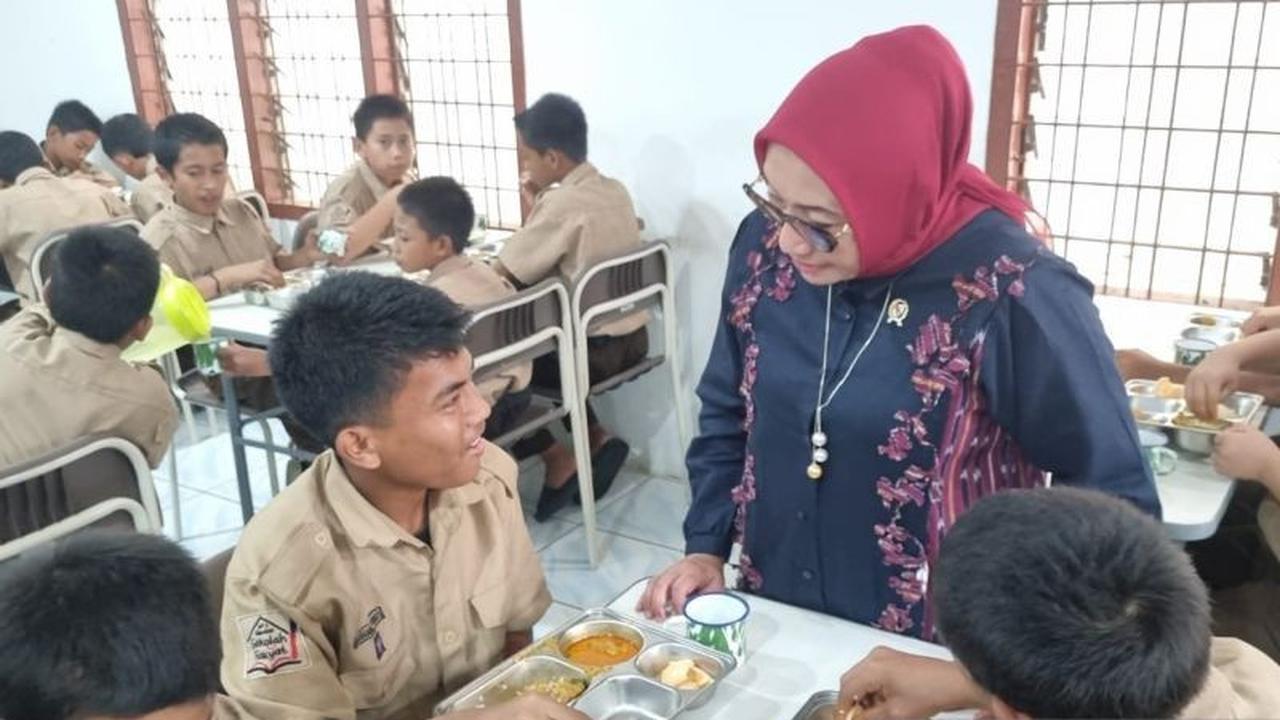 Menteri PPPA Arifah Fauzi Semangati Siswa Sekolah Rakyat Medan, Dorong Mandiri dan Raih Cita-Cita