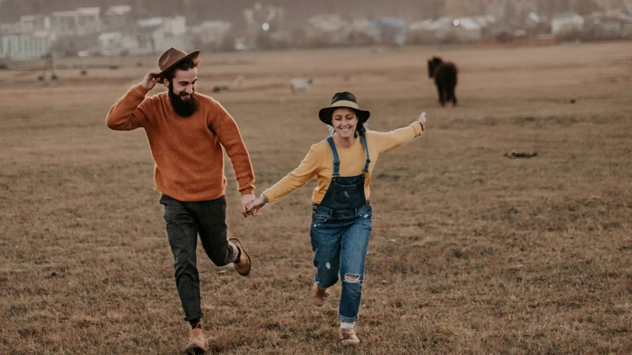 [bintang] 3 Zodiak yang Susah Move On dari Cinta Pertama