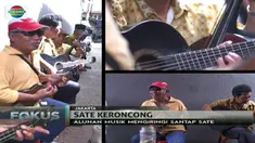 Seperti apa ya sensasi saat menyantap sate sambil diiringi alunan musik keroncong, tapi tanpa terganggu dengan pemain musik?