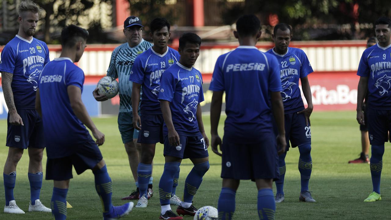 Persib Latihan di PTIK