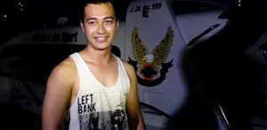 Dua minggu menjadi incaran pihak kepolisian, Eza Gionino di ciduk di kediamannya dengan hasil positif mengkonsumsi narkoba.