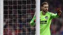 Jan Oblak - Manchester United dikabarkan tertarik kepada kiper Atletico Madrid, Jan Oblak, yang tampil mengesankan di musim ini. Hal ini dipicu oleh semakin menurunnya performa David De Gea yang tampil tidak terlalu baik dalam dua musim terakhir. (AFP/Javier Soriano)