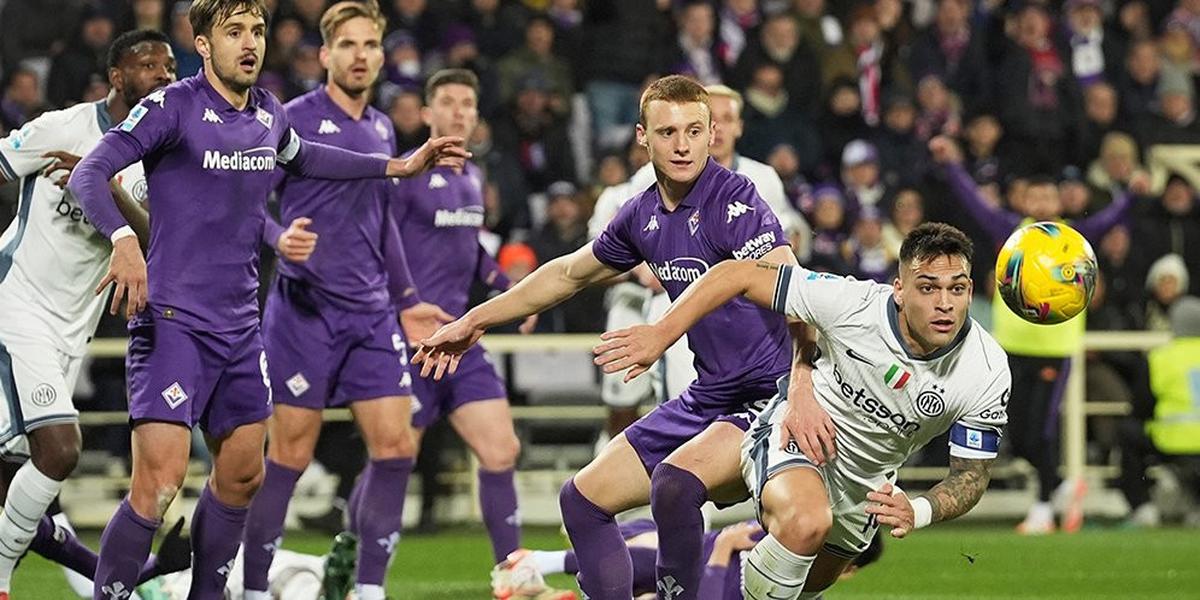 Inter Tumbang di Markas Fiorentina, Perebutan Scudetto Kian Sengit!