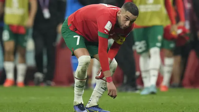 Ekspresi Hakimi dan Ziyech Gagal Antar Maroko ke Final Piala Dunia 2022