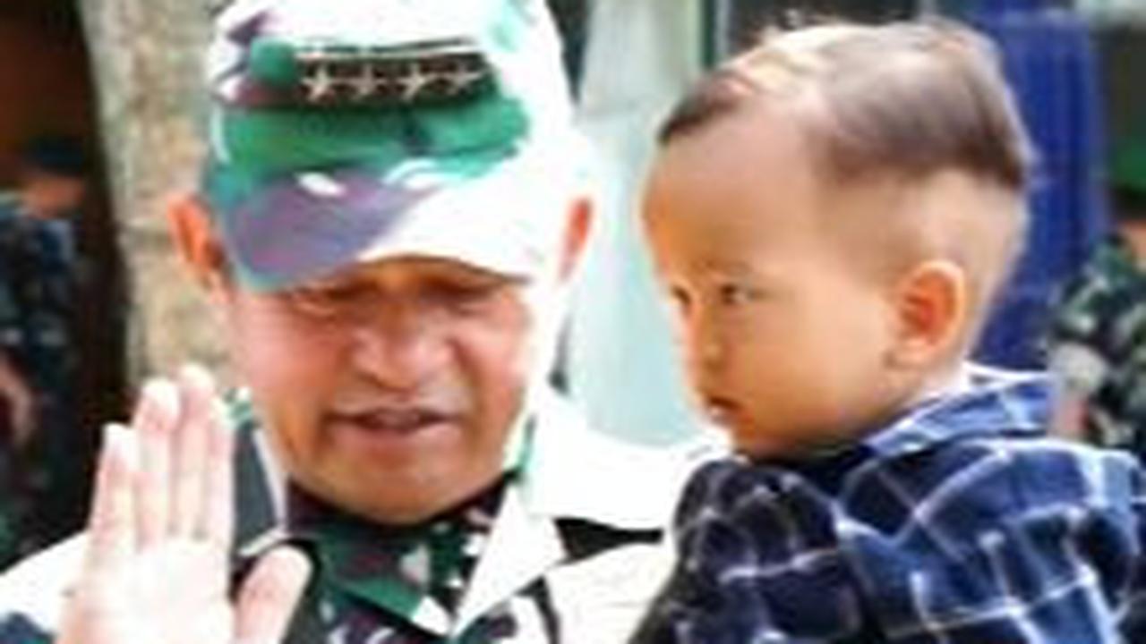 Timang-Timang Bayi Prajurit<br>
