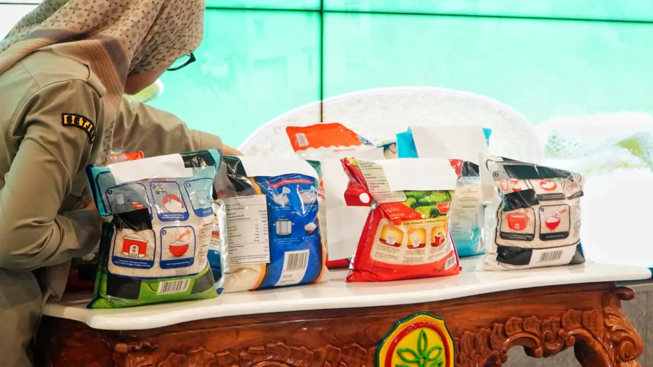 Badan Pangan Nasional mengungkap 93% sampel beras fortifikasi bermasalah. (Dok Bapanas)