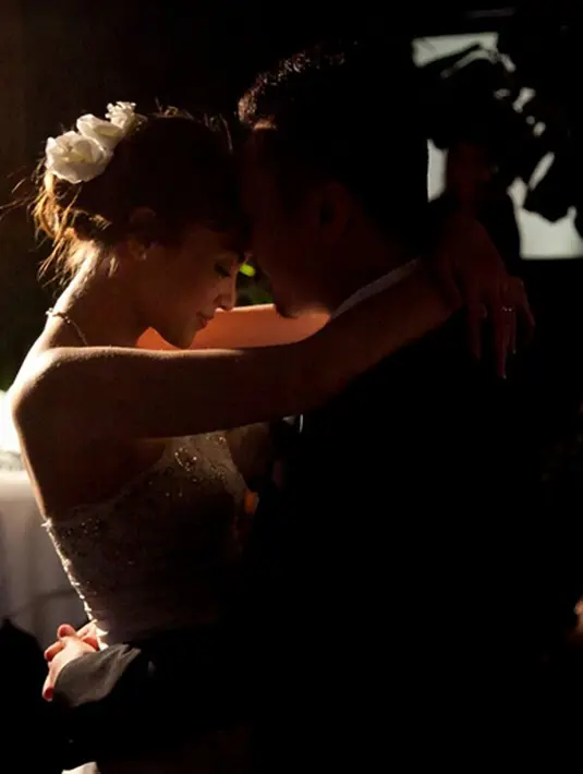 "Kita tetap berusaha sih. Amin. Belum ikut program yang formal, cuma mungkin tahun ini atau tahun depan akan lebih serius dalam usaha," ucap Rianti Cartwright saat ditemui di kawasan Senayan City, Jakarta, Kamis (21/9/2017). (Instagram/riantic)