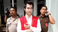 Berkeliaran di Mall, Eza Gionino Dilepaskan Hari Ini?