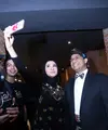 Hari Pendidikan Nasional (Hardiknas), yang jatuh tanggal 2 Mei, Laudya Cynthia Bella menyempatkan berfoto bersama Menteri Pendidikan dan Kebudayaan Anies Baswedan. (Nurwahyunan/Bintang.com)