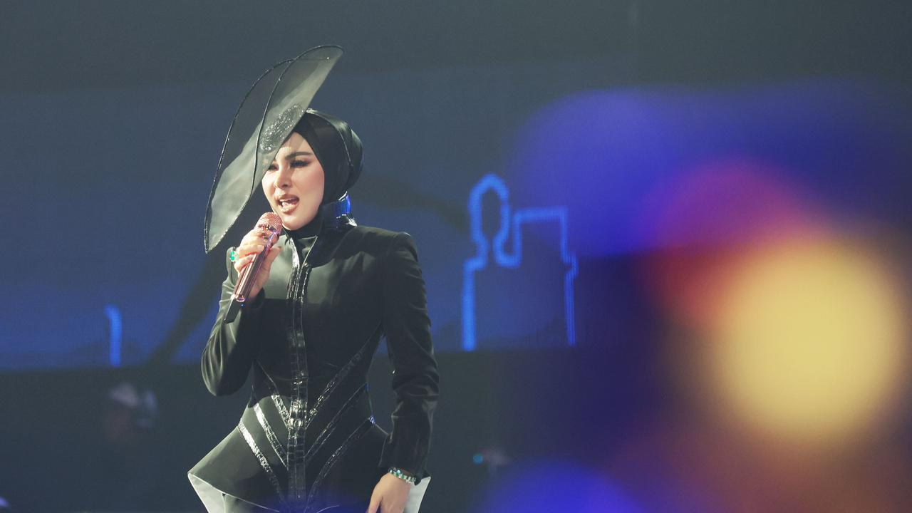 HUT SCTV 36 Xtraordinary Meriah dari Iwan Fals hingga Syahrini