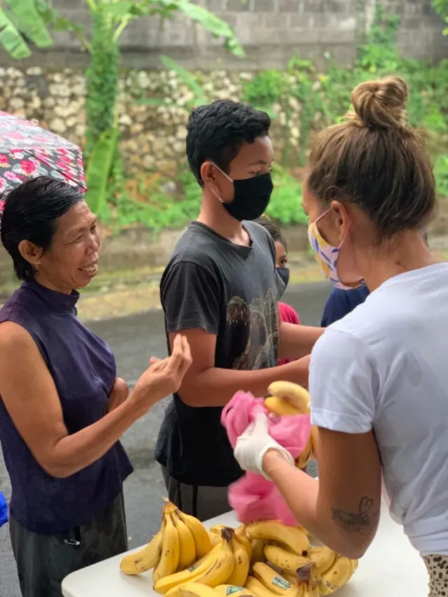 Indah Kalalo berbagi di Bali