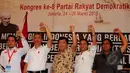 Kiri-kanan: Alif Kamal, Agus Jabo Priyono, Hariman Siregar, Dominggus Oktavianus, dan Petrus Hariyanto, Jakarta, Selasa (24/3/2015). PRD akan berjuang untuk menjadi salah satu kontestan dalam Pemilu 2019 nanti.(Liputan6.com/Yoppy Renato)