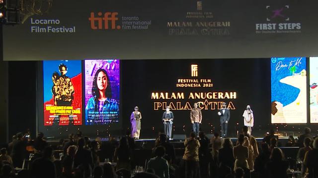 Jokowi saat menghadiri Malam Anugerah FFI 2021 di Jakarta Convention Center Jakarta, Rabu (10/11/2021).