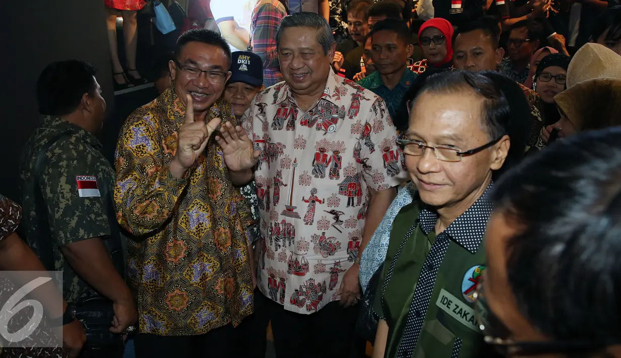 Presiden Ke-6 Susilo Bambang Yudhoyono hadir dalam acara Pidato Politik Calon Gubernur DKI Jakarta Agus Harimurti Yudhoyono di Hotel Dharmawangsa, Jakarta, Sabtu (11/12). (Liputan6.com/Johan Tallo)