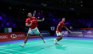 Ganda putra Indonesia Fajar Alfian/Muhammad Shohibul Fikri mengalahkan pasangan Aljazair  M. Abderrahmie Belarbi/Koceila Mammeri 21-14 dan 21-8 pada Grup D Piala Thomas 2026 di Forum Horsens, Denmark, Sabtu (25/4) dini hari.