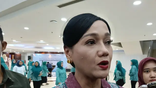 Ketua Dewan Komisioner OJK Friderica Widyasari Dewi saat ditemui di Kantor Kementerian Keuangan, Jakarta, Selasa (9/6/2026). (Foto: Liputan6.com/Maulandy R)