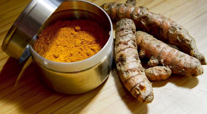 6 Obat Batuk Kering Alami Ampuh Redakan Gatal Tenggorokan Ragam Bola Com