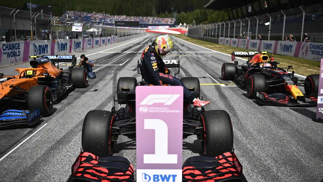 Pembalap Red Bull Racing, Max Verstappen, menjadi pole position untuk F1 GP Austria di Sirkuit Red Bull Ring, Spielberg, Austria, Sabtu (3/7/2021).